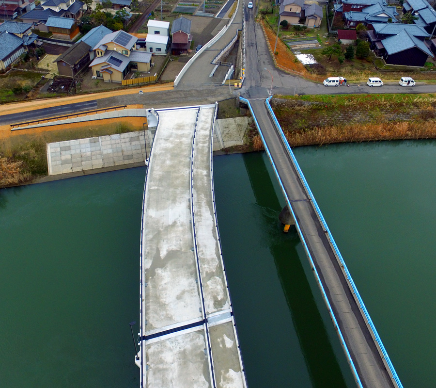 高井橋右岸取付道路工事